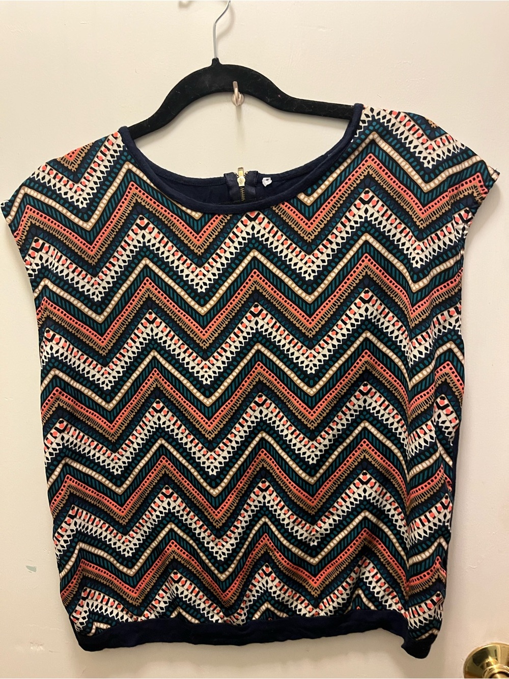 Chevron Pattern Short Sleeve Top - Navy, Coral & Cream
